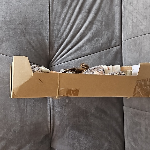 NIB Samantha Collection by Hollylane Limited Ed. Porcelain Doll w/ Stand 2004 - Picture 8 of 12